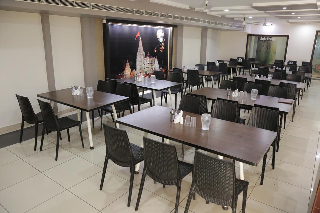 Hotel Rudra Plaza Дварка Екстер'єр фото