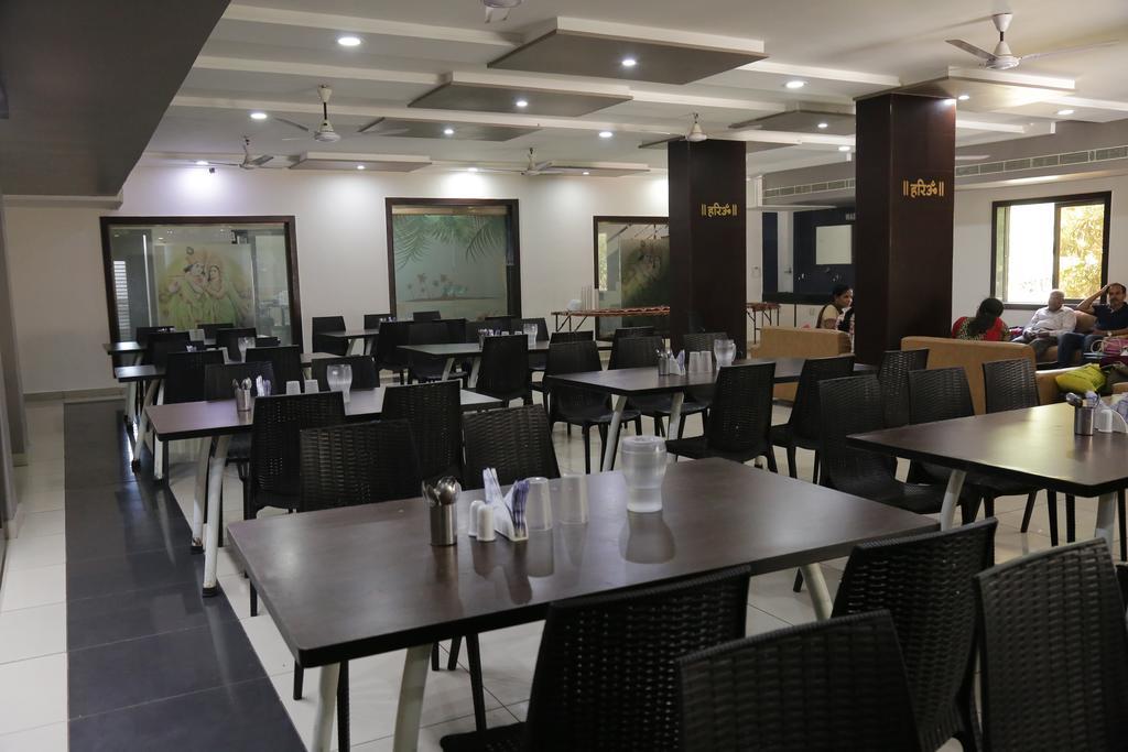 Hotel Rudra Plaza Дварка Екстер'єр фото